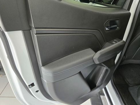 New 2025 GMC Canyon Elevation w/ Convenience Package image 22