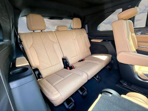 Certified 2025 Cadillac Escalade IQ Luxury 2 AWD/4WD image 26