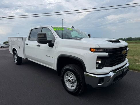 Used 2024 Chevrolet Silverado 2500 W/T w/ WT Convenience Package AWD/4WD image 5