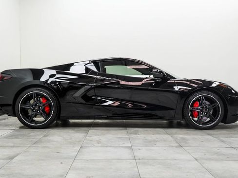 Used 2023 Chevrolet Corvette Stingray Coupe w/ 1LT RWD image 10