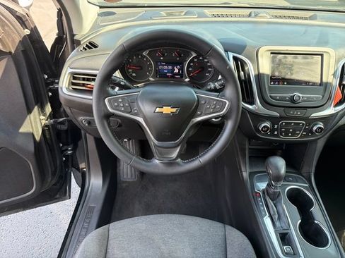 Used 2022 Chevrolet Equinox LT FWD image 15
