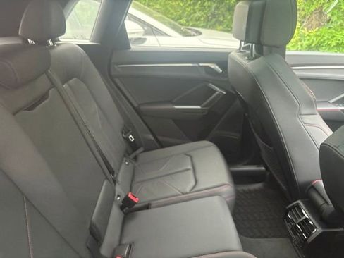 Used 2025 Audi Q3 2.0T Premium Plus w/ Premium Plus Package AWD/4WD image 9