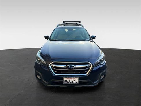 Used 2018 Subaru Outback 3.6R Limited image 7
