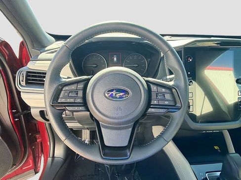 Used 2025 Subaru Forester Premium AWD/4WD image 11