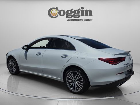 Used 2021 Mercedes-Benz CLA 250 image 3