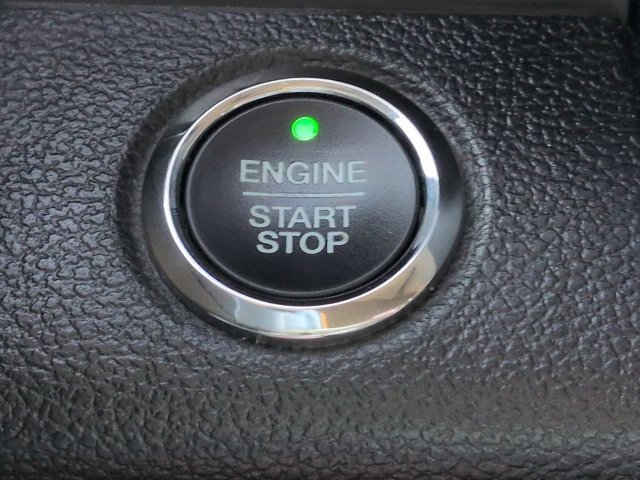 Used 2015 Ford F150 Lariat w/ Equipment Group 502A Luxury RWD image 32