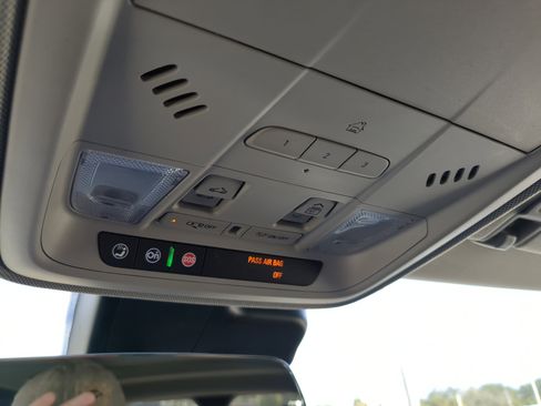 Used 2019 Cadillac XT4 Premium Luxury image 19