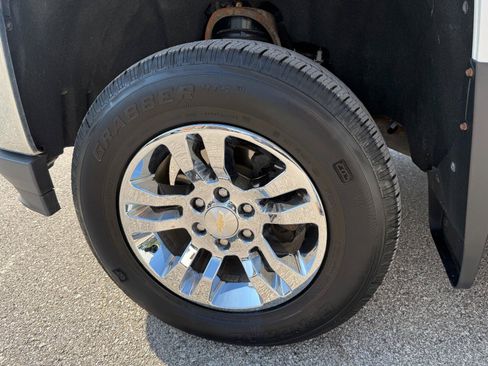 Used 2018 Chevrolet Silverado 1500 LTZ AWD/4WD image 20