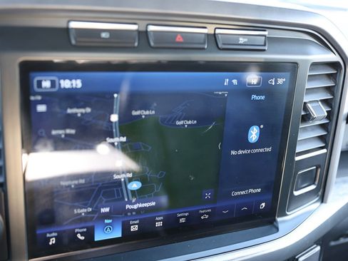 Used 2023 Ford F150 Lariat w/ Trailer Tow Package image 27