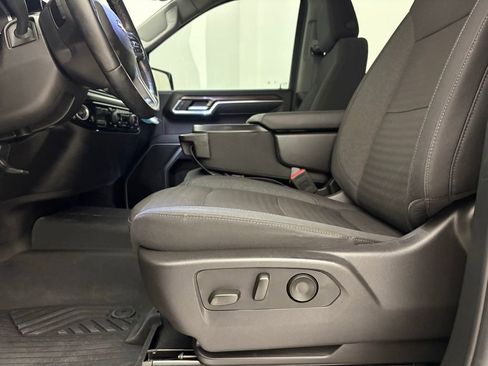 Used 2025 Chevrolet Silverado 1500 LT AWD/4WD image 12