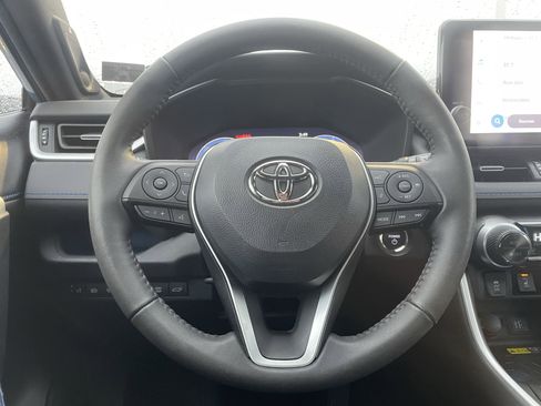 Used 2023 Toyota RAV4 XSE image 17
