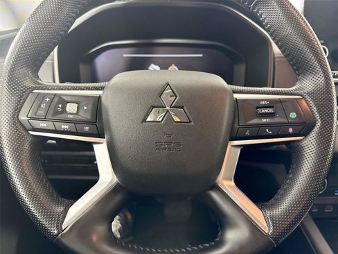 Used 2024 Mitsubishi Outlander SEL FWD image 17