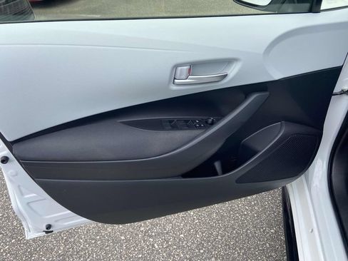 Used 2026 Toyota Corolla SE FWD image 14