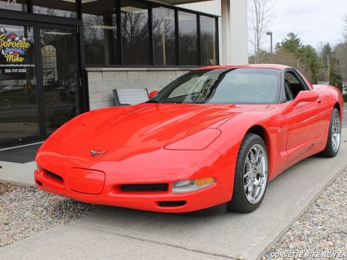 Used 1999 Chevrolet Corvette Coupe image 8
