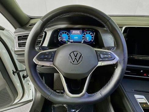 New 2026 Volkswagen Atlas Cross Sport SE image 6