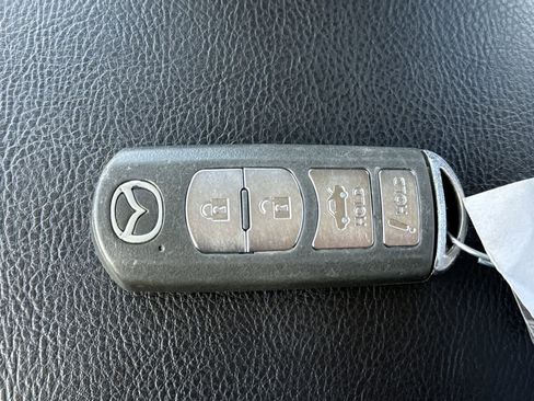 Used 2017 MAZDA MAZDA3 Sport w/ Preferred Equipment Package image 31