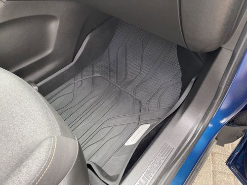 Used 2021 Chevrolet Equinox LT FWD image 34