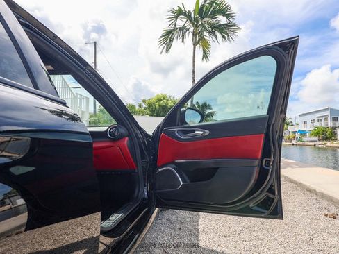 Used 2020 Alfa Romeo Giulia w/ Quick Order Package 22K Sport image 21