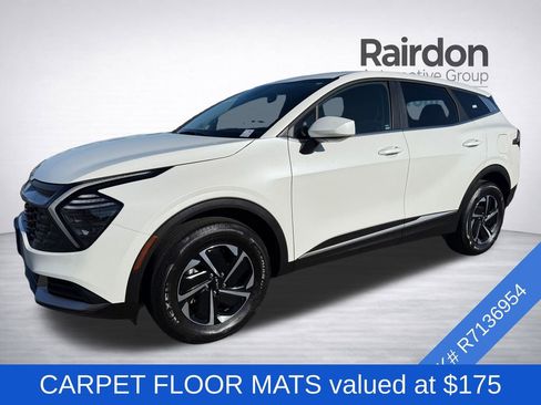 Certified 2024 Kia Sportage LX image 3