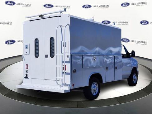New 2026 Ford E-350 and Econoline 350 Super Duty w/ Power Equipment Group RWD image 5