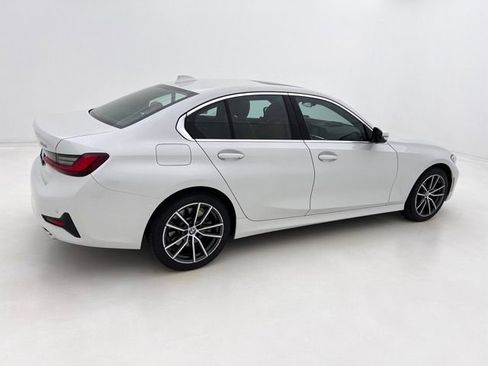 Certified 2022 BMW 330i xDrive Sedan w/ Driving Assistance Package AWD/4WD image 6