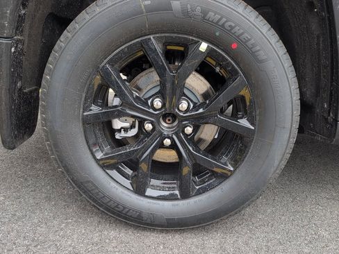 New 2026 Jeep Grand Cherokee Altitude AWD/4WD image 12