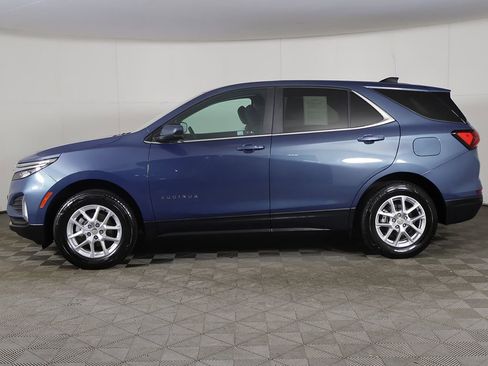 Used 2024 Chevrolet Equinox LT AWD/4WD image 16