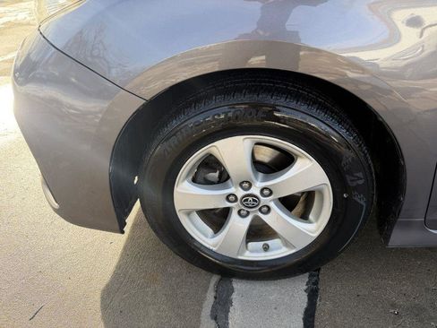 Used 2018 Toyota Sienna LE image 20