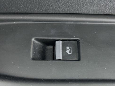 Used 2019 Audi A4 2.0T Premium image 29