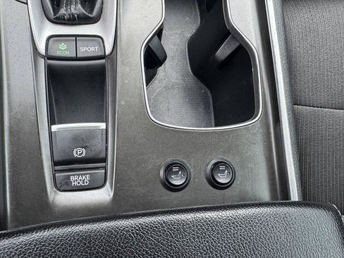 Used 2018 Honda Accord Sport image 20