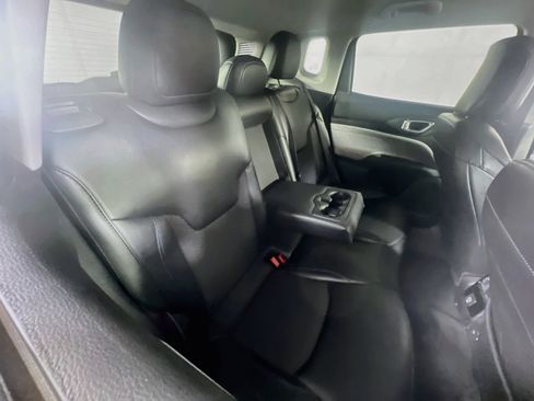 Used 2022 Jeep Compass Latitude AWD/4WD image 24