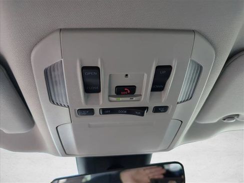 New 2026 Toyota Highlander Limited image 25