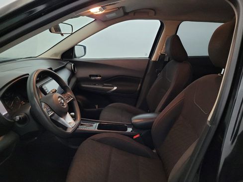 Used 2021 Nissan Kicks SV FWD image 17