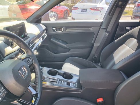 Used 2022 Honda Civic Sport image 15