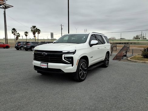 Used 2025 Chevrolet Tahoe RST w/ Comfort Package image 4