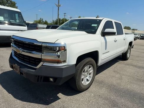 Used 2018 Chevrolet Silverado 1500 LT w/ All Star Edition RWD image 4