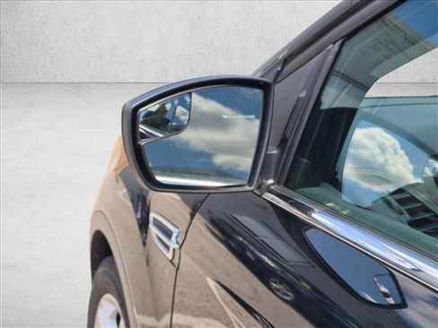Used 2016 Ford Escape SE w/ Equipment Group 201A FWD image 16
