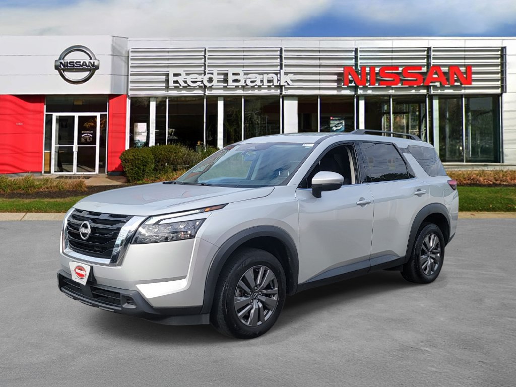 Used 2025 Nissan Pathfinder SV AWD/4WD image 5