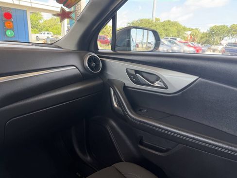 Used 2020 Chevrolet Blazer LT FWD image 15