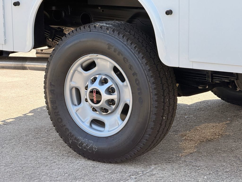 New 2026 GMC Sierra 2500 Pro w/ Convenience Package AWD/4WD image 11