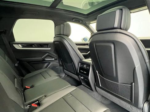 New 2026 Porsche Cayenne image 16
