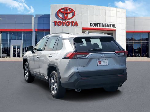 Certified 2025 Toyota RAV4 XLE AWD/4WD image 4