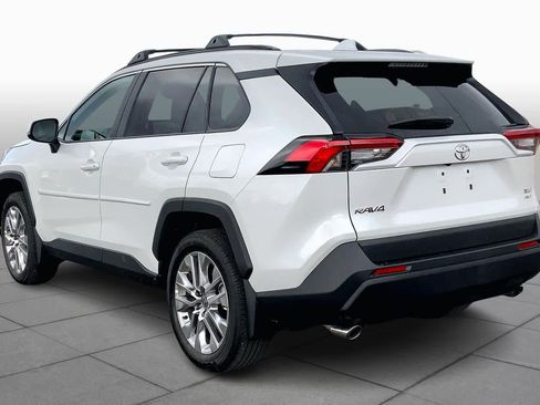 Used 2025 Toyota RAV4 XLE Premium image 10