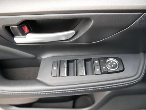 Used 2025 Toyota Grand Highlander AWD image 18