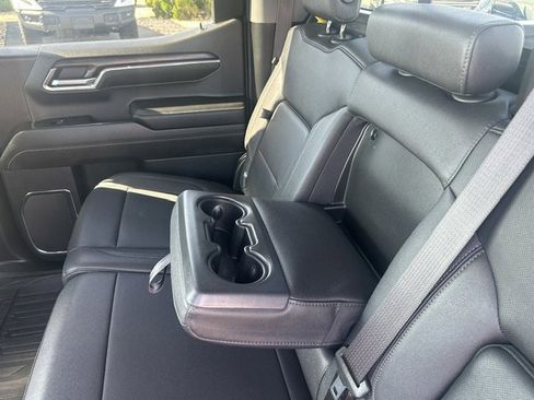 Used 2024 GMC Sierra 1500 SLT w/ SLT Premium Plus Package AWD/4WD image 19