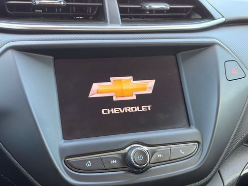 Used 2023 Chevrolet TrailBlazer LT FWD image 21