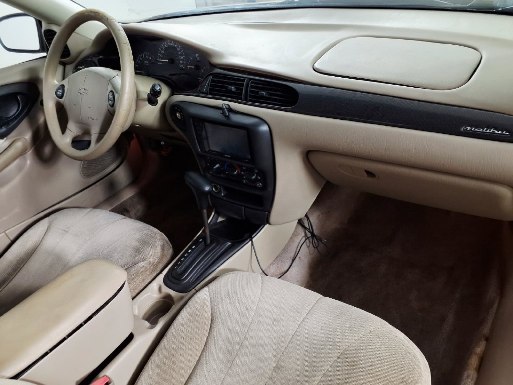 Used 2003 Chevrolet Malibu V6 FWD image 14