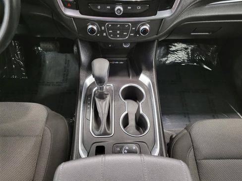 Used 2023 Chevrolet Traverse LT AWD/4WD image 16