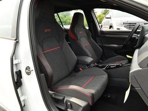 New 2026 Volkswagen GTI SE FWD image 20
