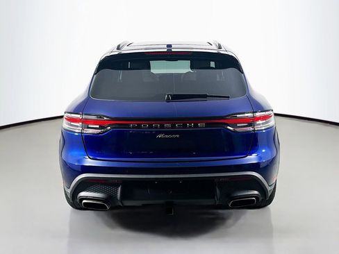 Certified 2023 Porsche Macan image 10